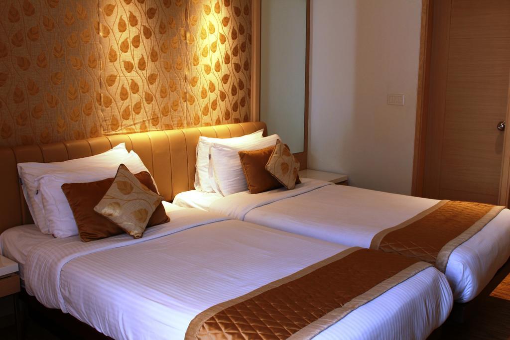 Hotel Swati Delhi  Eksteriør bilde