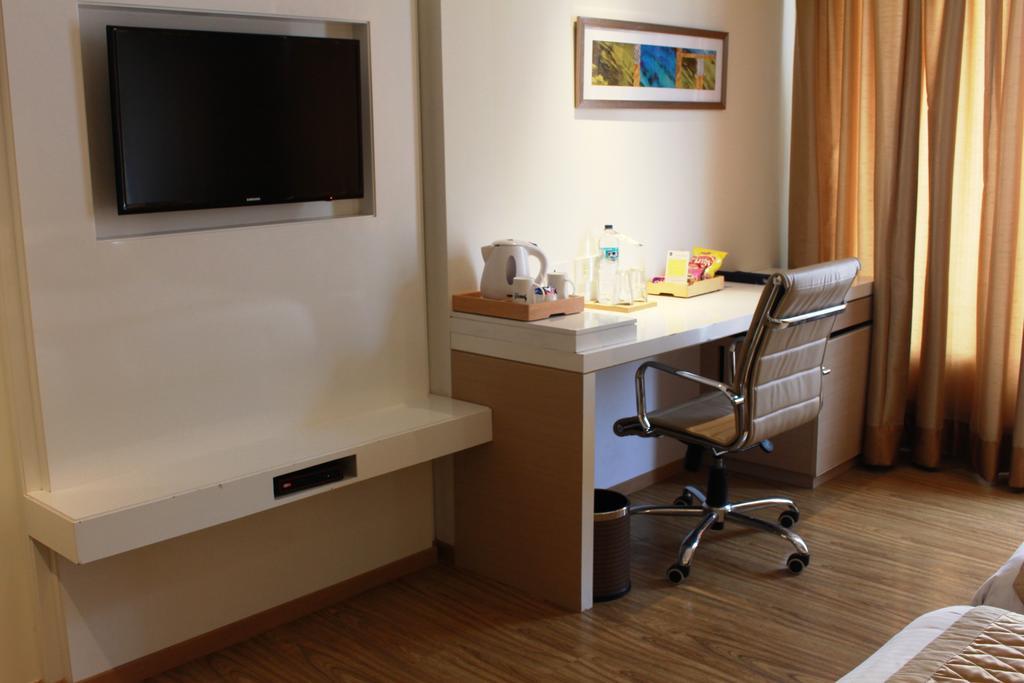 Hotel Swati Delhi  Eksteriør bilde