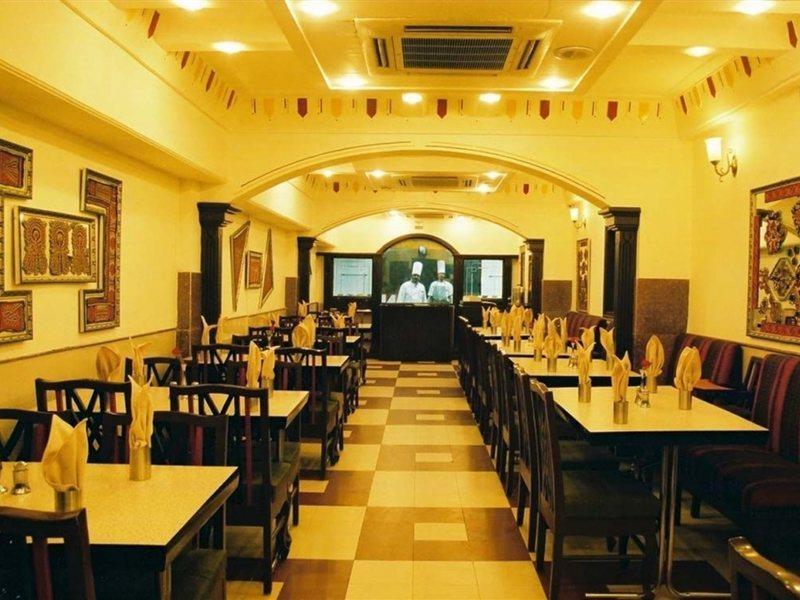 Hotel Swati Delhi  Eksteriør bilde