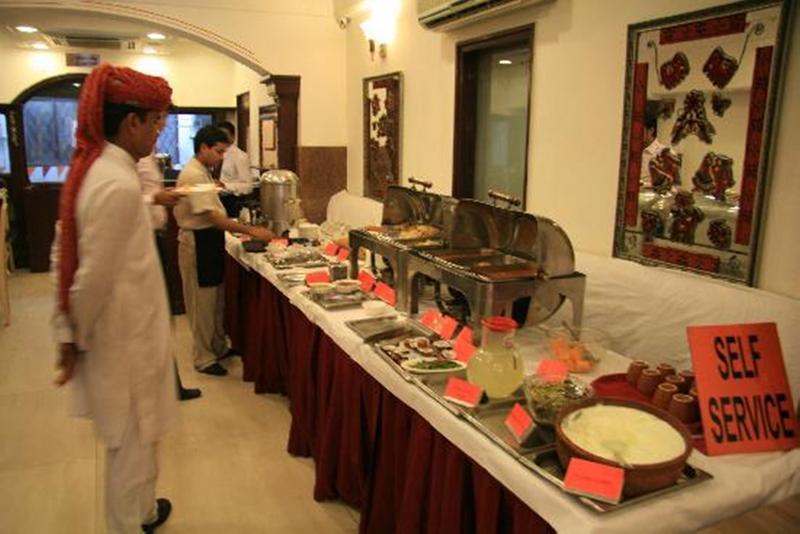 Hotel Swati Delhi  Eksteriør bilde