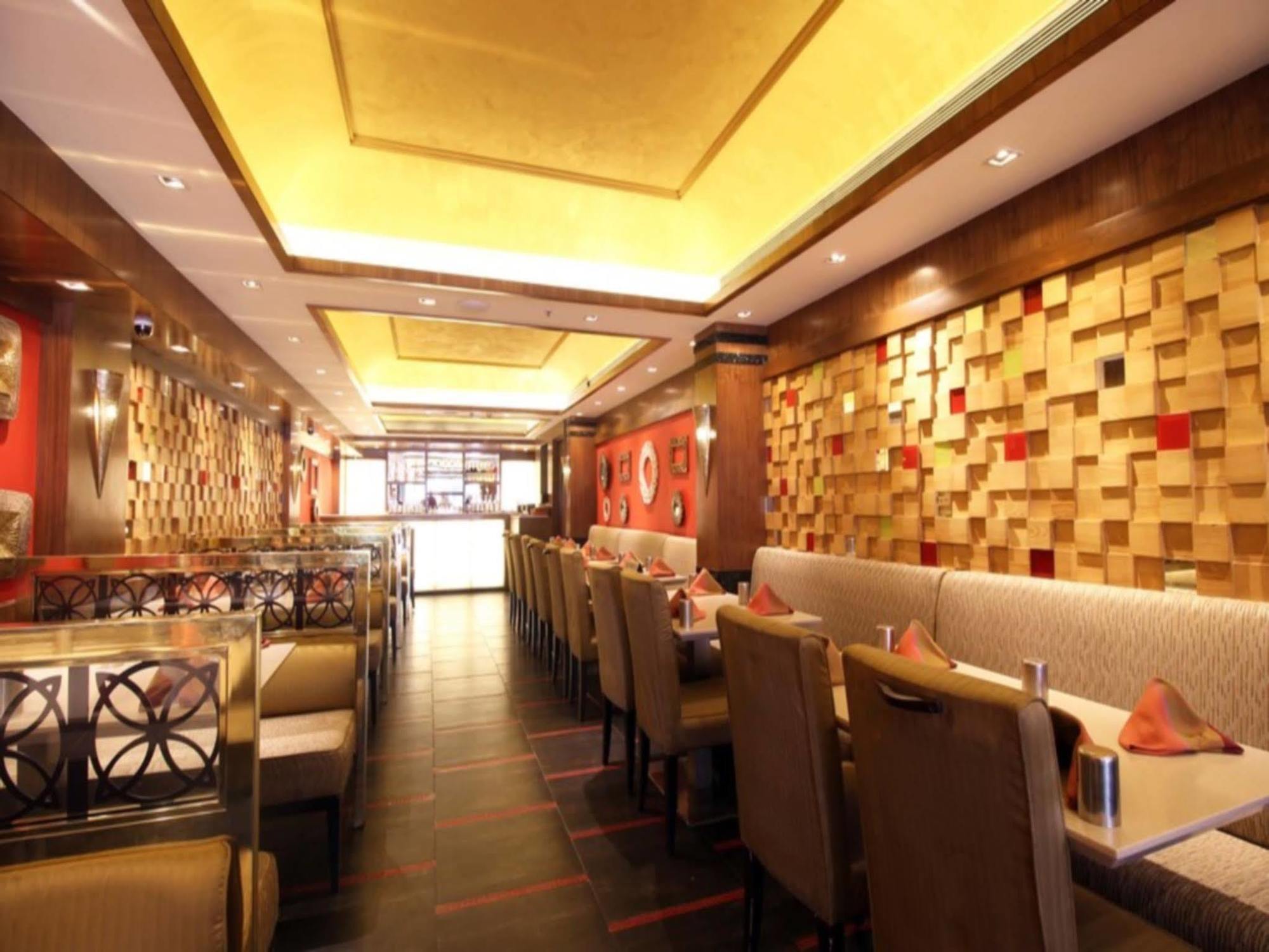Hotel Swati Delhi  Eksteriør bilde