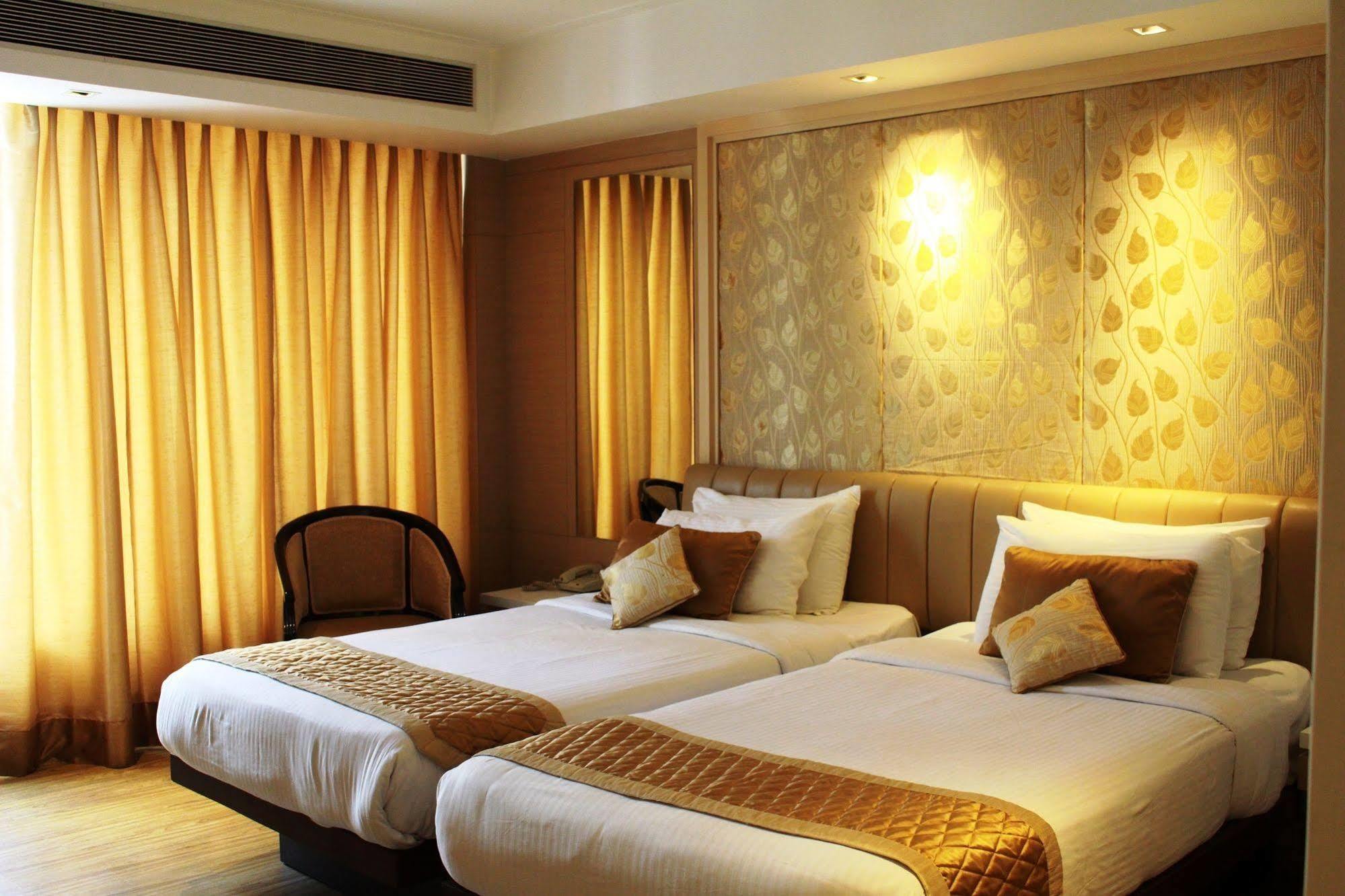 Hotel Swati Delhi  Eksteriør bilde