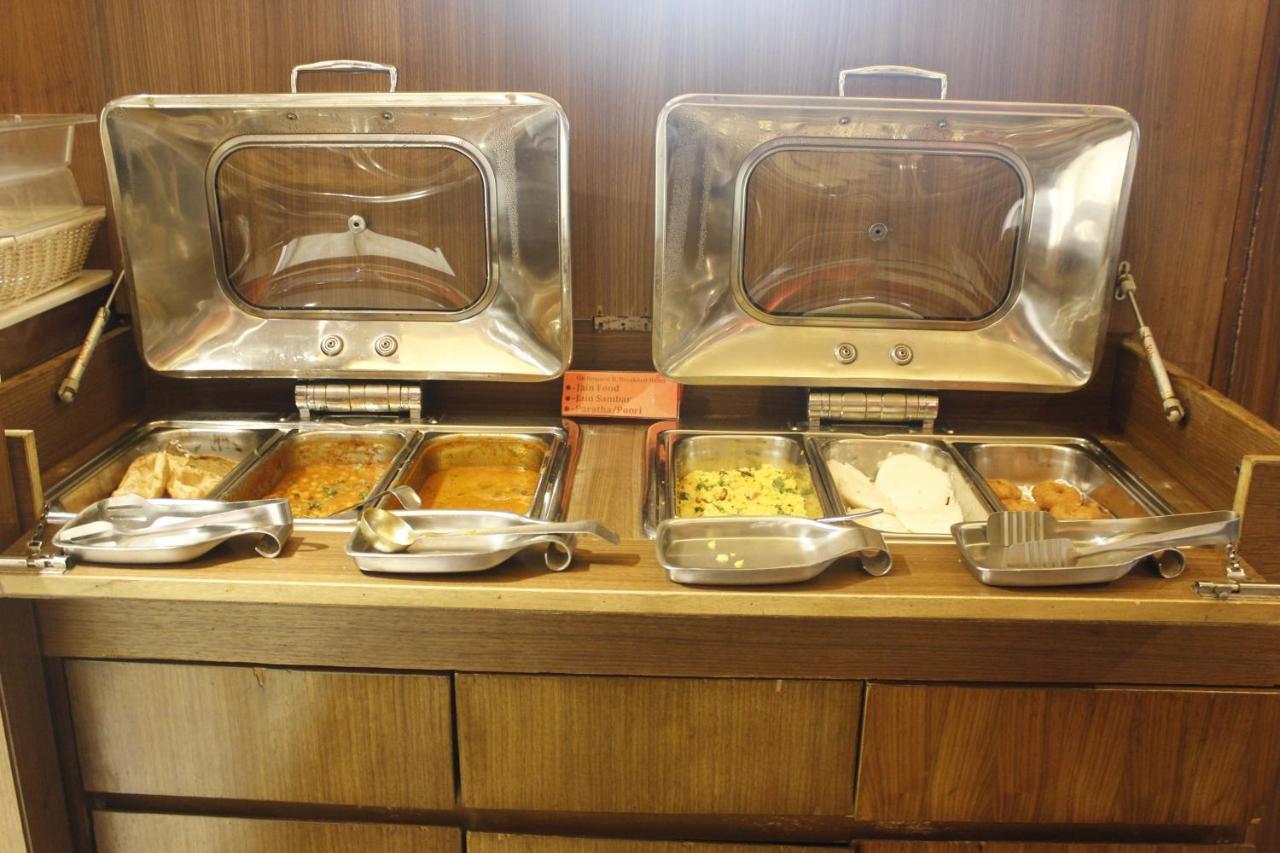 Hotel Swati Delhi  Eksteriør bilde